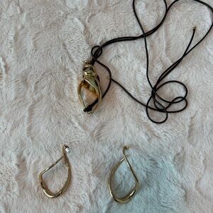 Zara Gold Seashell Necklace & Earrings